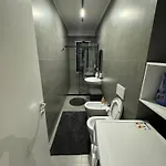Luxury Center With Balcony Apt21 Appartamento Tirana