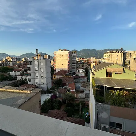 Homerent Old Bazaar 21 *